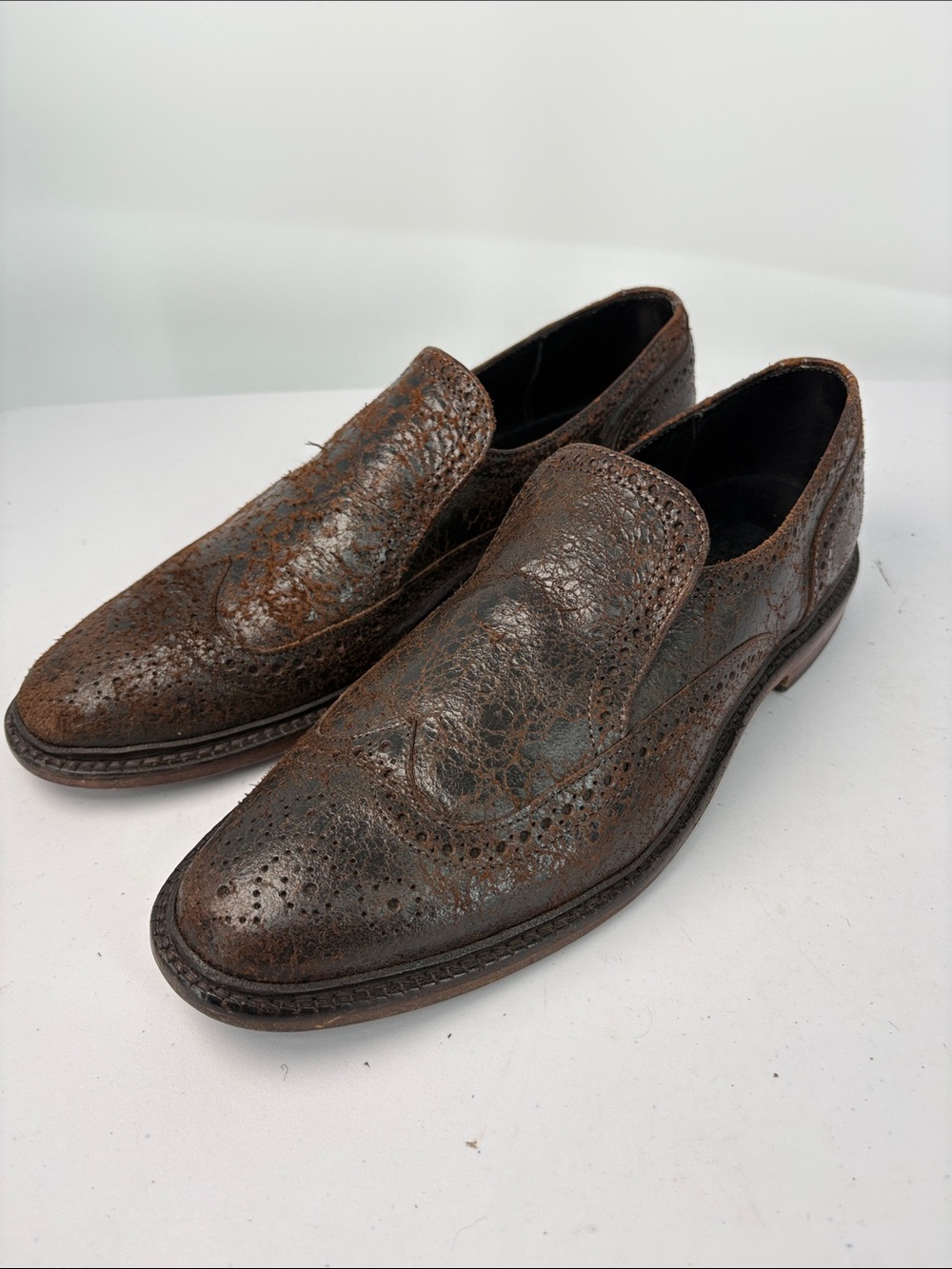 🥐 Allen Edmonds Bellerive Distressed Brown Leather Slip-On Brogues